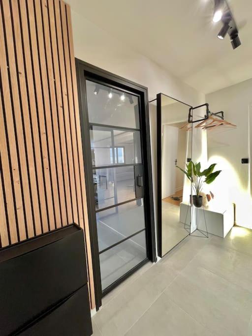 Magnifique Appartement Neuilly Sur Marne Entre Paris Et Disneyland Luaran gambar