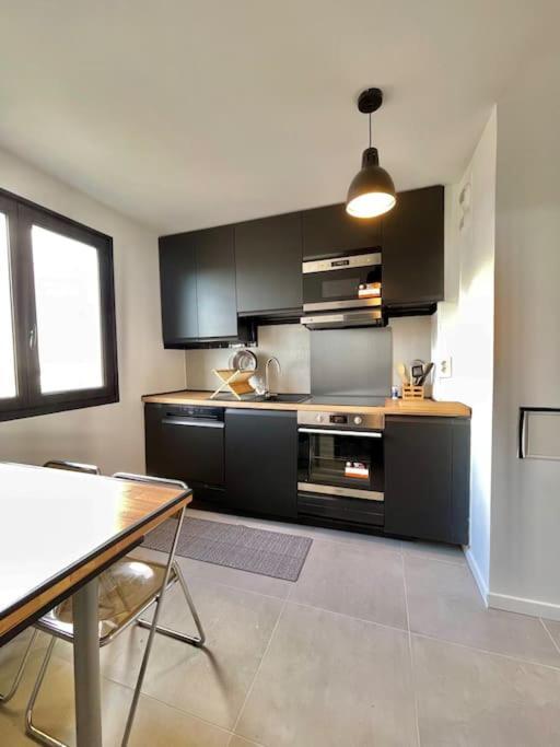 Magnifique Appartement Neuilly Sur Marne Entre Paris Et Disneyland Luaran gambar