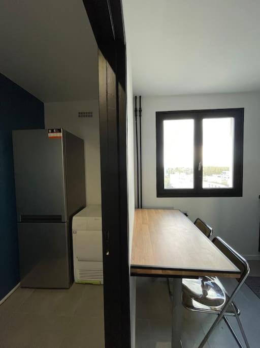 Magnifique Appartement Neuilly Sur Marne Entre Paris Et Disneyland Luaran gambar