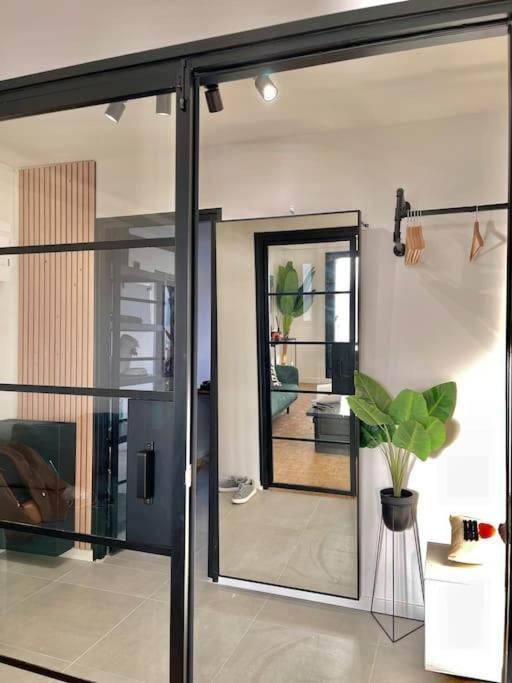 Magnifique Appartement Neuilly Sur Marne Entre Paris Et Disneyland Luaran gambar