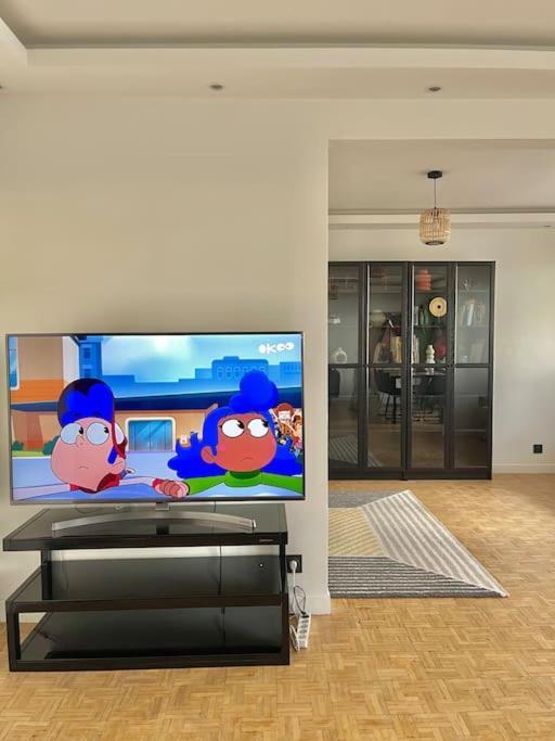 Magnifique Appartement Neuilly Sur Marne Entre Paris Et Disneyland Luaran gambar